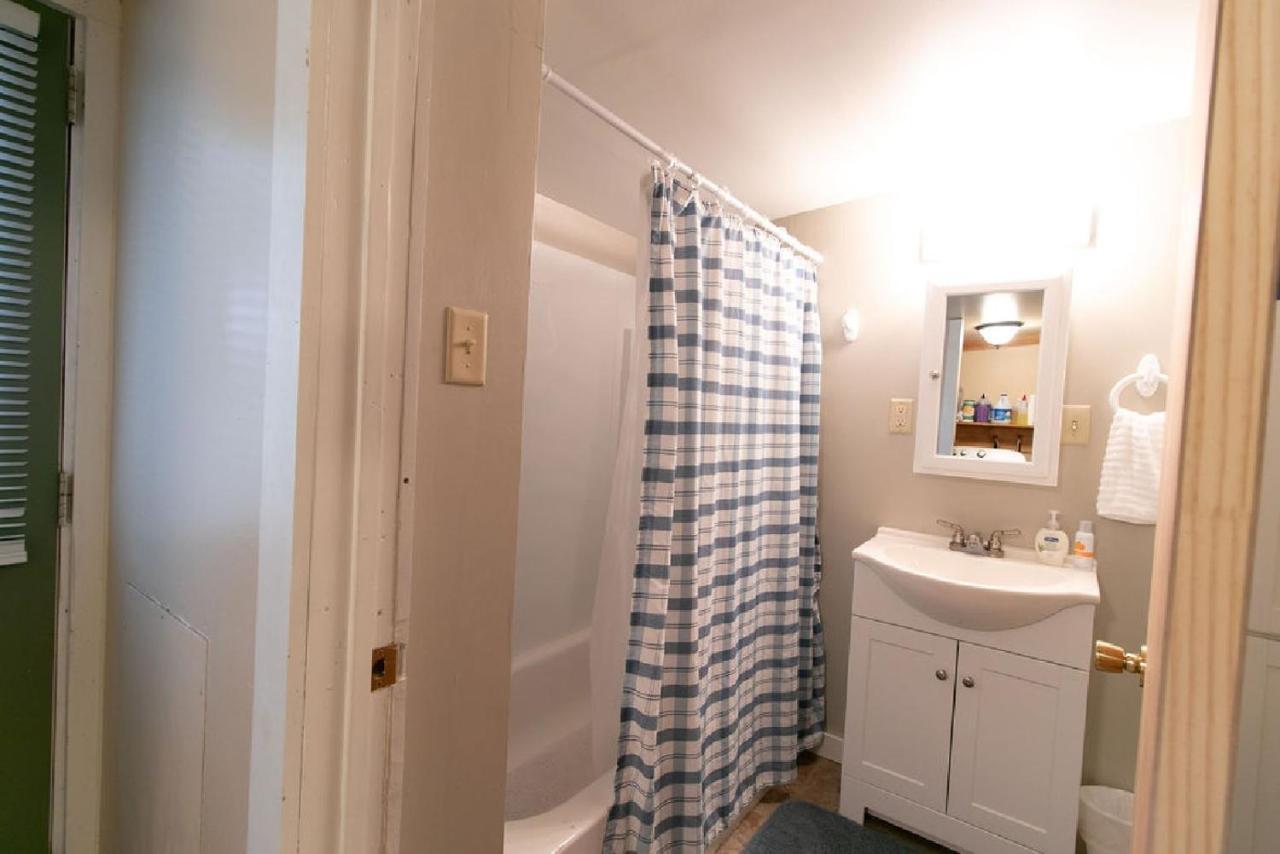 Downtown 2 Bedroom Cottage, Sleeps 6, Walking Distance To Honeywell, Downtown Restaurants, Shopping Wabash 外观 照片