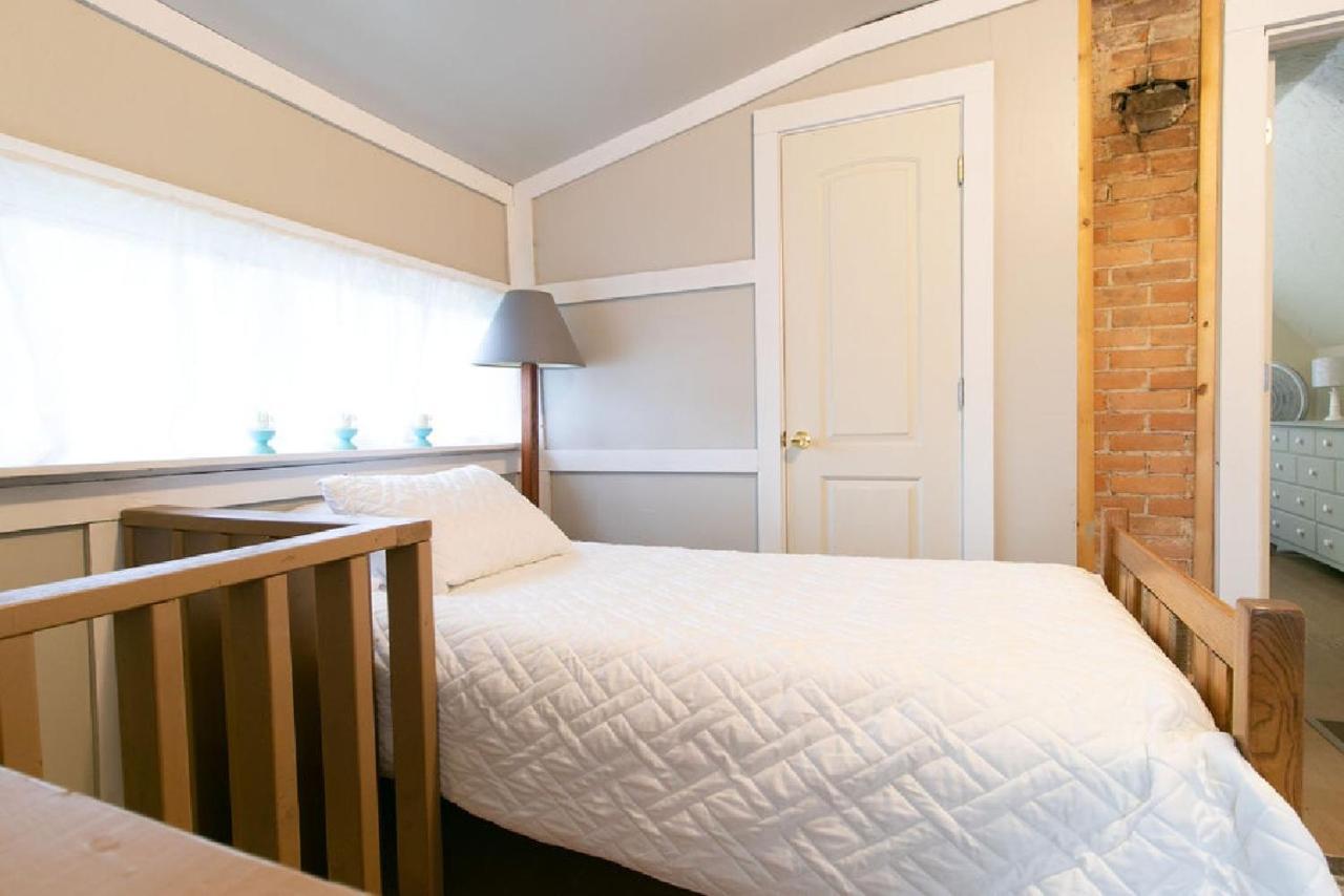 Downtown 2 Bedroom Cottage, Sleeps 6, Walking Distance To Honeywell, Downtown Restaurants, Shopping Wabash 外观 照片
