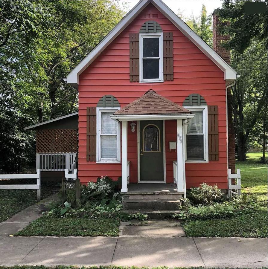 Downtown 2 Bedroom Cottage, Sleeps 6, Walking Distance To Honeywell, Downtown Restaurants, Shopping Wabash 外观 照片