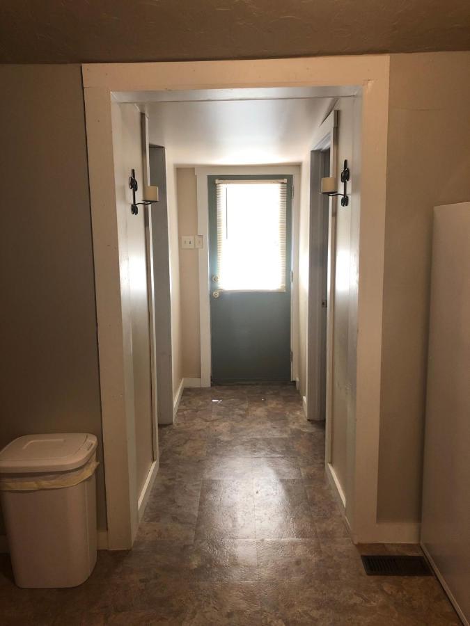 Downtown 2 Bedroom Cottage, Sleeps 6, Walking Distance To Honeywell, Downtown Restaurants, Shopping Wabash 外观 照片