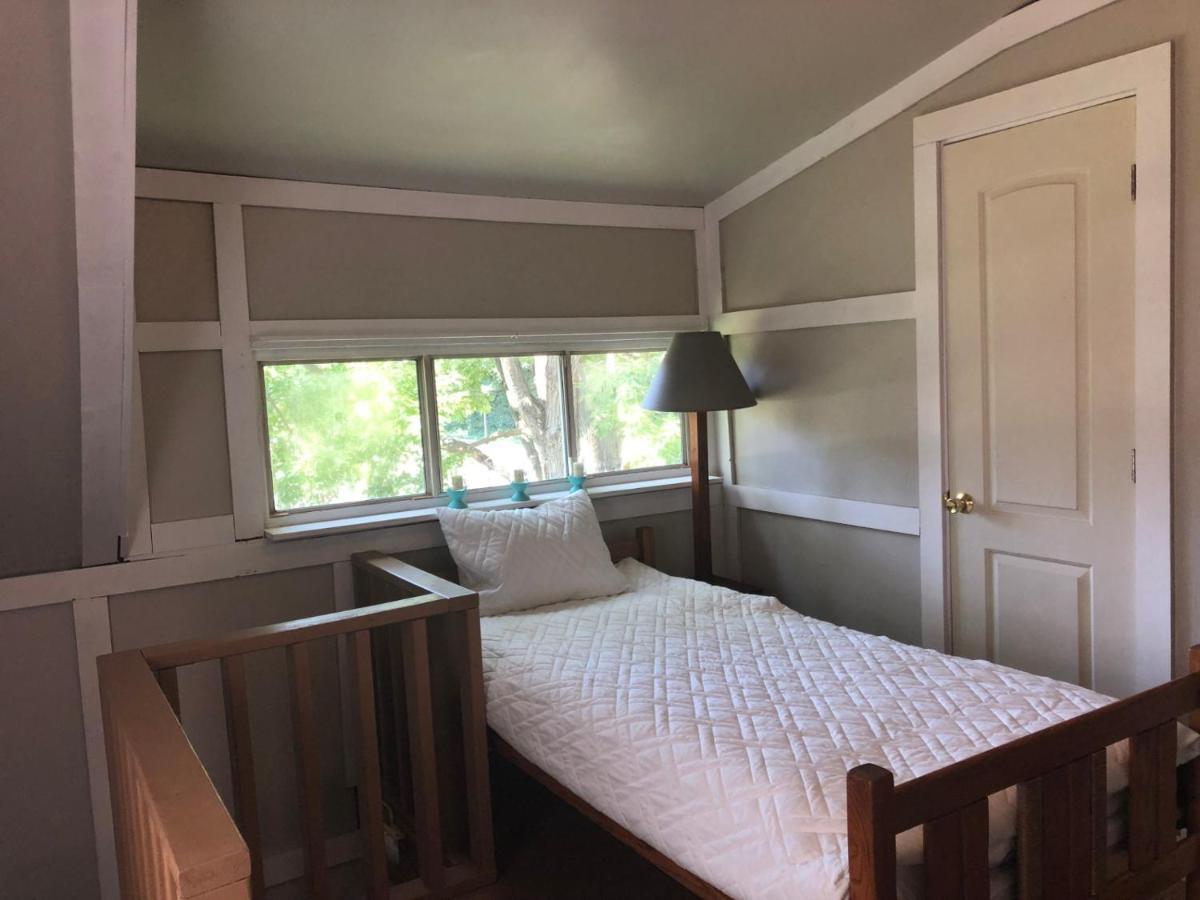 Downtown 2 Bedroom Cottage, Sleeps 6, Walking Distance To Honeywell, Downtown Restaurants, Shopping Wabash 外观 照片