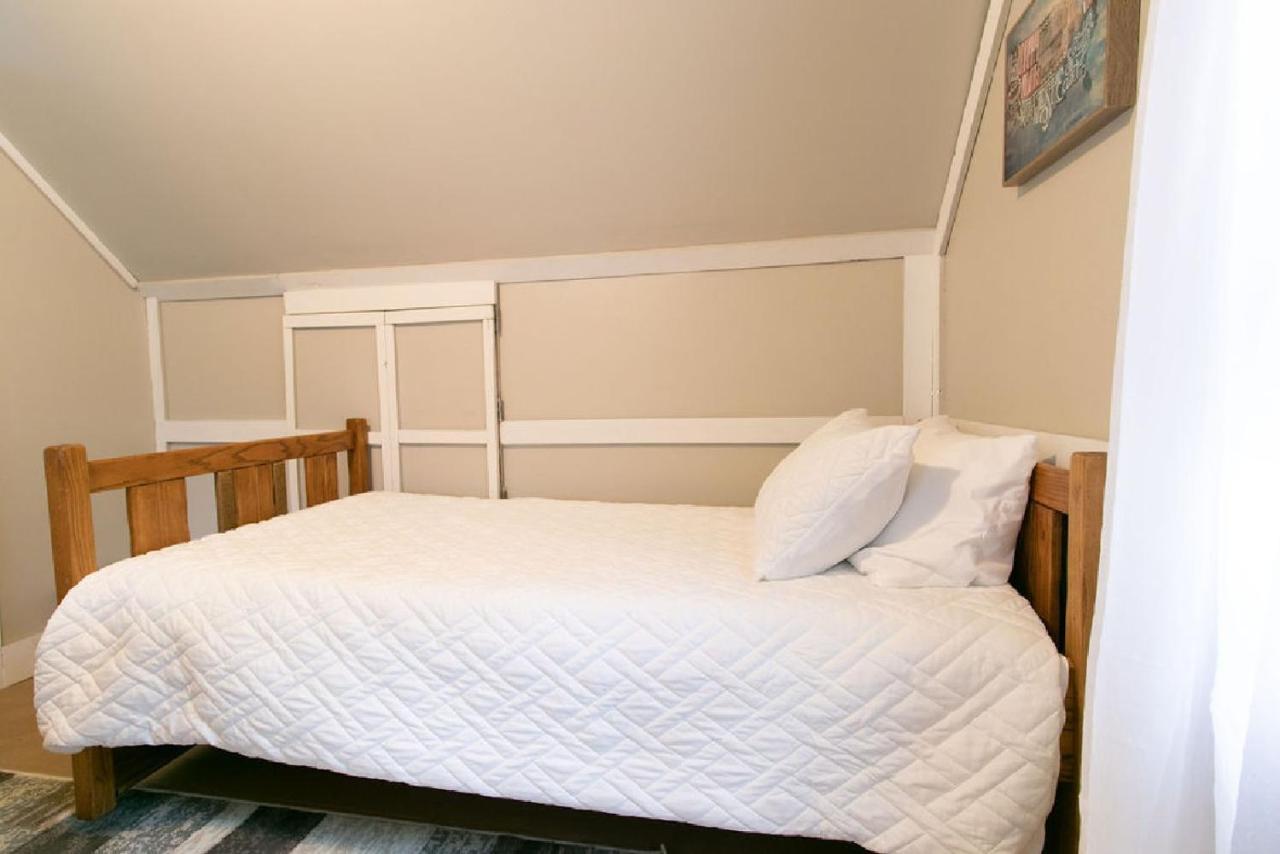 Downtown 2 Bedroom Cottage, Sleeps 6, Walking Distance To Honeywell, Downtown Restaurants, Shopping Wabash 外观 照片
