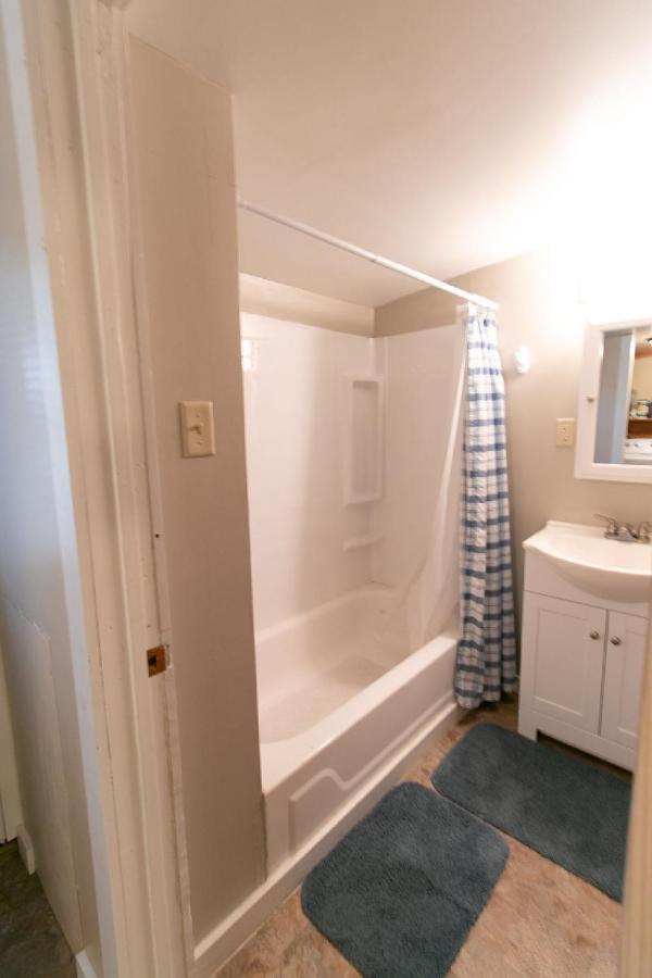Downtown 2 Bedroom Cottage, Sleeps 6, Walking Distance To Honeywell, Downtown Restaurants, Shopping Wabash 外观 照片